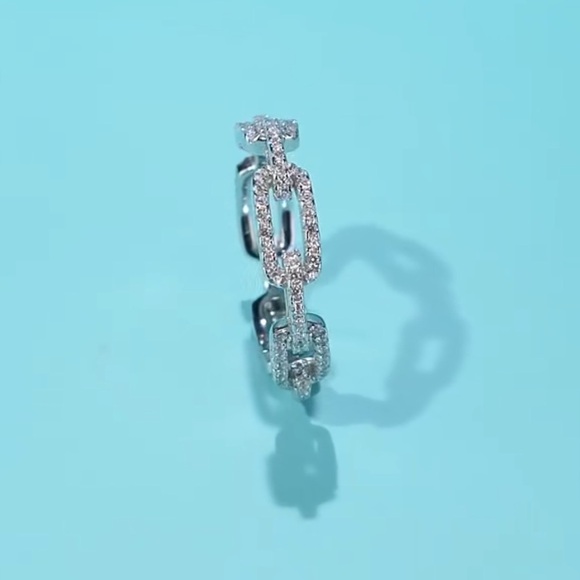 Move Uno Elegant Silver Chain Link Ring - Picture 12 of 12